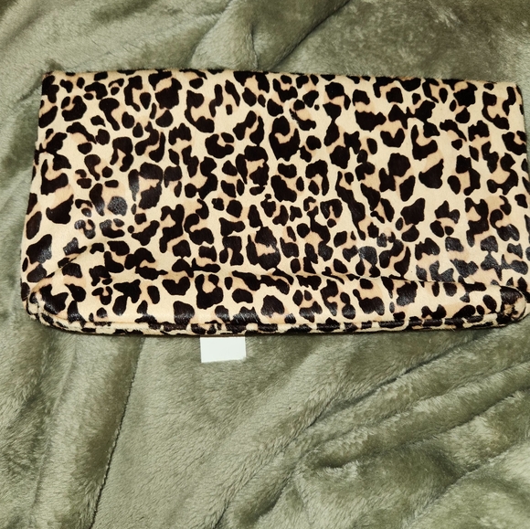 Banana republic leather with leopard skin - Picture 2 of 4